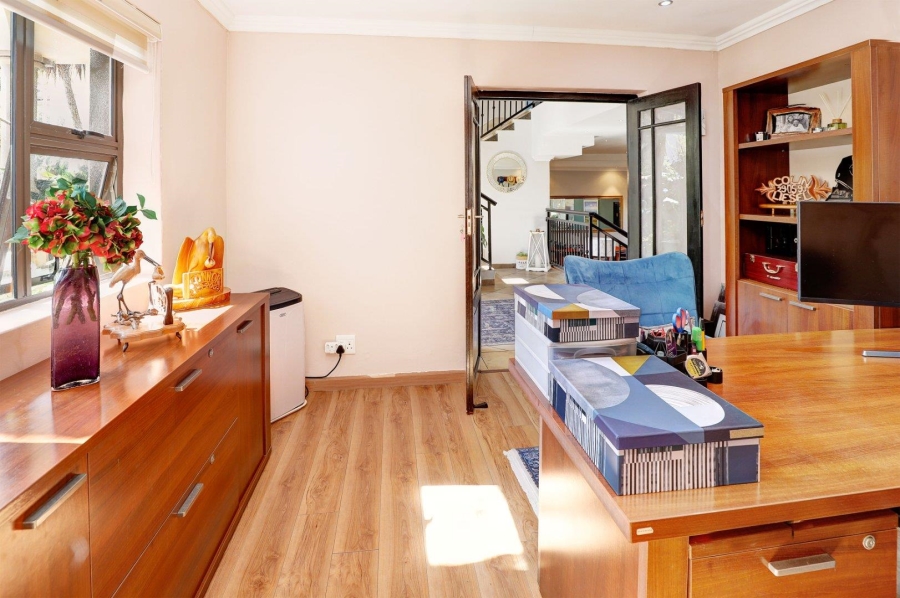 5 Bedroom Property for Sale in Welgemoed Western Cape